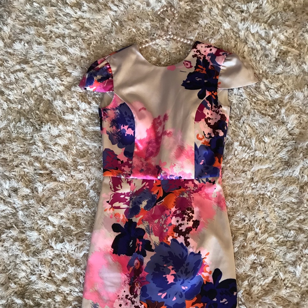 H&M fashion star dress